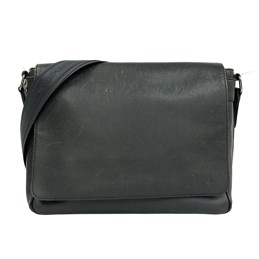 Louis Vuitton Roman MM Taiga Shoulder Bag M32624